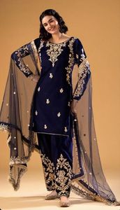 NEW--STYLISH & belle robe KURTA avec SALWAR sur tissu de soie embellissant les perles de verre de cristal, DABKA travail pour les tenues de fête @ 2022 - Product Image 2