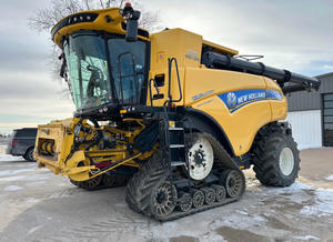 Moissonneuse-batteuse automotrice d'occasion New Holland CR 9.90 - Product Image 5