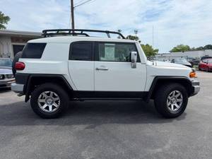 Precio bajo, Toyota FJ Cruiser 2014, auto usado en venta - Product Image 5