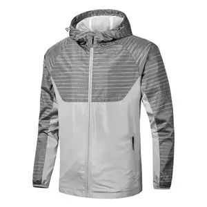 2023 venta al por mayor Diseño a rayas rompevientos cremallera fabricación de ropa hombres deportes Material personalizado chaquetas rompevientos hombres - Product Image 1