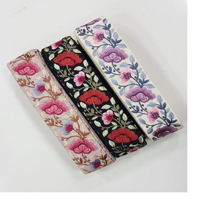 Rubans et dentelles brodés à la machine sur mesure, motif floral, trois coloris, pour robes de mariée et boutiques - Product Image 1