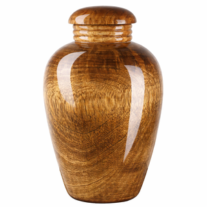 Urne funéraire en bois de qualité supérieure, fabriquée à la main, avec une texture naturelle riche, une forme incurvée lisse et un design commémoratif élégant - Product Image 1