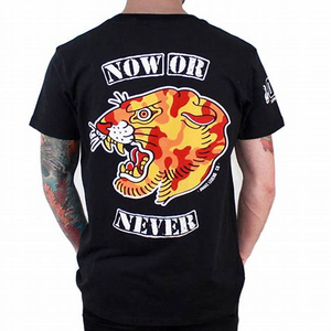 Camiseta de Manga Corta con Cuello Alto de Algodón Premium, Costuras Duraderas, Tacto Suave, Colores Vibrantes, Corte Vintage, Tela de Algodón - Product Image 1