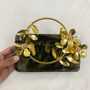 Boîte d'embrayage en résine au design floral fabriqué à la main poignée en métal embrayage en résine de style religieux unique cadeaux artisanaux prix d'usine en gros - Product Image 1