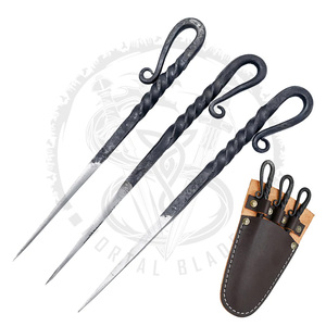 Juego de cuchillos y brochetas vikingos forjados a mano con mango de hierro trenzado y funda de cuero, juego de brochetas para shish kebab, brochetas de acero para barbacoa - Product Image 4