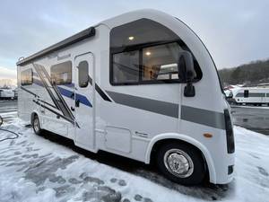 รถบ้านมอเตอร์โฮม MINT CLASS A 2025 Thorz FREEDOM TRAVELER A24 สำหรับการตั้งแคมป์และการเดินทางแบบออฟโรด - Product Image 3