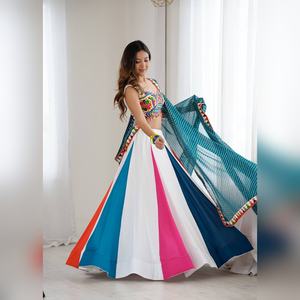 Lehenga Choli Cosido para Mujer, Traje de Fiesta Indio para Bodas, Blusa de Diseño con Trabajo Pesado, al por Mayor y Barato - Product Image 2