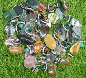 สร้อยคอทองเหลืองวินเทจของผู้หญิงทำด้วยมือจี้ลาบราดอไรต์ยอดนิยมยอดนิยมสารพันพลอยธรรมชาติบุษราคัมสำหรับงานปาร์ตี้คริสเตียน - Product Image 1