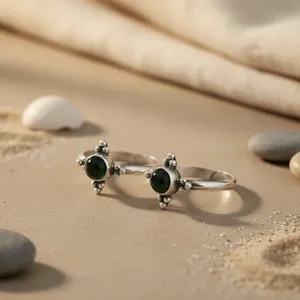 Anillo de Dedo de Plata 925 con Ónix para Mujer, Joyería Minimalista Chapada en Oro con Diamante y Circonita para Uso Diario y Regalo - Product Image 2