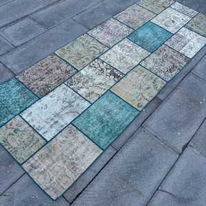 Alfombra Turca de 2.9x7.5 pies, Alfombra Vintage, Alfombra con Estampado Animal Azul - Product Image 2