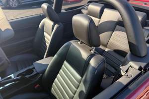 Ford Mustang GT Premium Convertible 2008 Usado, 8100 Millas, Transmisión Manual de 5 Velocidades, Motor V8, Color Rojo Candy Apple Oscuro - Product Image 5