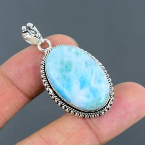 Colgante clásico elegante de Plata de Ley 925 con piedra preciosa Larimar para regalos de fiesta colgantes y dijes finos - Product Image 1