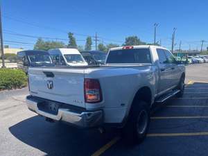 แรม2024แบบใช้ทำความสะอาดแล้ว3500ลำใหญ่สำหรับลูกเรือรถแท็กซี่ LB 4WD DRW พร้อมระบบนำทางเบาะผ้ารีโมตซันรูฟแพ็คเกจแบบออฟโรด - Product Image 3