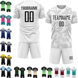 Nouvel uniforme de football personnalisable pour hommes adultes et enfants ensemble de maillots de football pour l'entraînement vêtements de football de qualité - Product Image 2