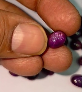 พลอยทับทิมรูปดาวธรรมชาติ20ชิ้นขนาด8มม. ถึง14มม. รูปวงรีทรงกลม125ซม. ขายดีมากไอร็อคอัญมณีหลวมคุณภาพในเชิงพาณิชย์ยี่ห้อแคส $50 - Product Image 3