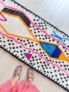 Alfombra de lana Azilal hecha a mano blanca clásica con motivos coloridos alfombra marroquí tejida a mano alfombras hechas a mano alfombra al aire libre decoración del hogar OEM - Product Image 4