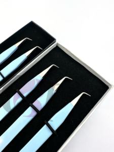 Pinzas Profesionales para Extensión de Pestañas con Punta Plateada Bunny Silver Tip, Recubrimiento en Polvo Azul Hielo, 90 Grados, Instrumento de Belleza GETUP - Product Image 4