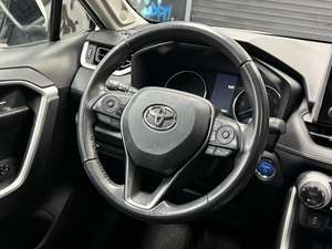 Increíble Toyota RAV4 Hybrid XLE Premium AWD 2021 Usada en Perfectas Condiciones, con Poco Kilometraje, en Existencia, Ofrecida a un Precio Increíble - Product Image 3