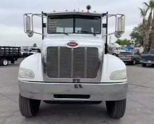 ดีที่สุด!! รถบรรทุกพื้นเรียบขนาด 24 ฟุต ปี 2014 ยี่ห้อ Peterbilt รุ่น 348 แบบเพลาคู่ สำหรับงานหนัก - เกียร์อัตโนมัติ Allison 6 สปีด จัดส่งทั่วโลก - Product Image 3