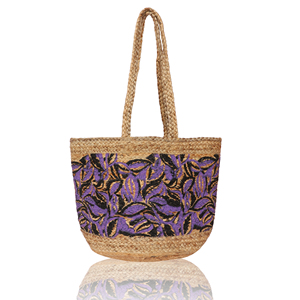 Bolso de playa bohemio de yute con bordado de leopardo morado, tamaño mediano, asa de cuerda y cierre con cordón. - Product Image 1