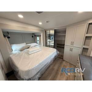 Roulotte de voyage 2026 Brinkley Model Z 3100 en aluminium gris pour 6 personnes avec 3 glissières - Product Image 3