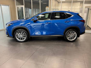 Lexus NX 350 2024 en parfait état - Product Image 6