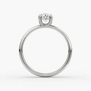 Bague de fiançailles en argent 925 avec moissanite taille émeraude classique, halo caché - Product Image 1