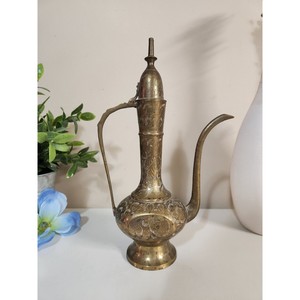 Jarra de Agua Alta de Latón Antigua / Hecha en India, Jarra Curva de Latón Macizo / Jarra de Latón Rústica y Pesada, Ecológica, 1 Litro - Product Image 3