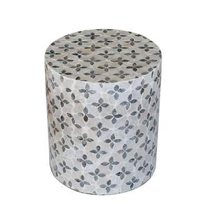 Mesa Auxiliar Clásica de Lujo con Incrustaciones de Hueso, Diseñada para Colecciones de Muebles de Alta Gama y Decoración de Interiores de Diseñadores - Product Image 6