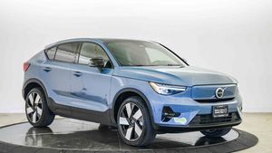 รถยนต์มือสองสุดเท่ ปี 2023 C40 RECHARGE TWIN PLUS AWD SUV เกียร์อัตโนมัติ 1 สปีด พร้อมหลังคาซันรูฟ ขาย - Product Image 3