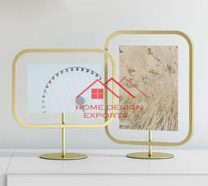 Cadre photo en laiton fait main doré Cadre photo décoratif pour table et tenture murale - Product Image 2