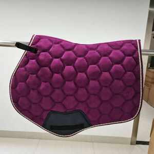 Fabricant de tapis de selle de cheval de luxe de haute qualité, sur mesure, en gros, pour l'équitation, le saut d'obstacles et l'équitation western - Product Image 1