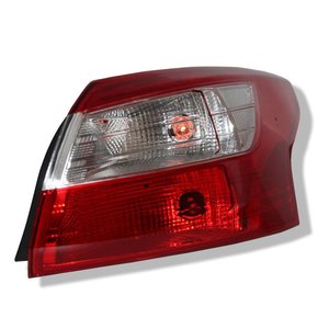 Focus 12-Arka Stop 4K Sedan Lámpara de parachoques trasero Nueva lámpara trasera impermeable ABS roja - Product Image 1