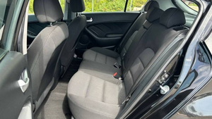 Hatchback Compacto Usado 2023-2025, Transmisión Automática, Opción AWD, Control de Crucero, Llantas R18, Listo para Envío - Product Image 5