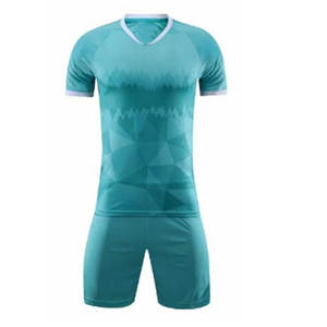 Mejores Precios en Uniformes de Fútbol Sialkot 100% Poliéster, Diseño Personalizable, Logotipo Impreso Personalizado, Ropa Deportiva de Alta Calidad - Product Image 1