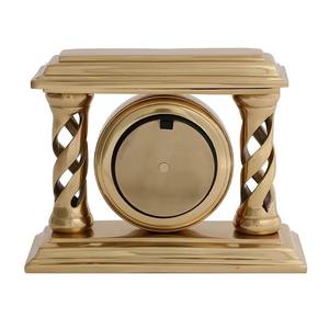 Horloge de table en métal de haute qualité à piles avec un design moderne, cadeau pour toutes les occasions - Product Image 6
