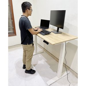 FlexiDesk FLD007 <b>Electrically</b> Adjustable Lift-Up Table with 2 Joints Made of Melamine-Coated Plywood for Office Use - Product Image 4