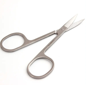 Tijeras de manicura para diestros de acero inoxidable del fabricante, hoja recta de punta afilada para el cuidado de las cutículas, salón de uñas duradero - Product Image 5