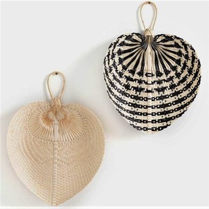 Abanico de bambú de mano, calidad asegurada, colores personalizados, hojas de palma, precio barato, logo privado, regalos de boda para invitados - Product Image 1