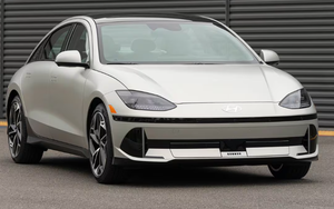 ข้อเสนอขายส่งแบบดรอปชิปของแท้สำหรับรถยนต์ฮุนได ปี 2025 IONIQ SE Standard Range รถยนต์ SUV ไฟฟ้า วางจำหน่ายแล้ว - Product Image 3