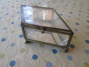 Boîte à bijoux en verre de luxe simple boîte à bagues en gros bague collier pendentif bracelet bijoux boîte à bagues pour fiançailles boîte en verre en métal - Product Image 4