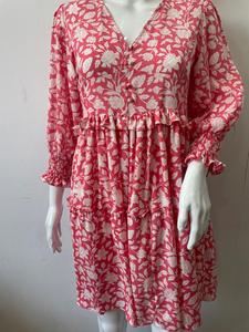 Nouvelle arrivage de mini-robe en coton à imprimé floral faite à la main avec des manches élégantes robe courte d'été imprimée - Product Image 4