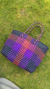 Venta al por mayor de bolsas de nylon reciclado PP tejido a rayas Handloom bolsas de la compra reutilizables ecológicas Kapadavala logotipo personalizado bolsas promocionales - Product Image 5