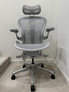 OFFRE NOUVEAU STOCK Chaise de bureau Herman Miller Aeron B Remastered, modèle entièrement équipé - Product Image 3