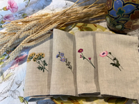 Vente en gros directe d'usine et exportation de serviettes faites à la main de couleur unie en coton brodé de lin pour les mariages fêtes de noël