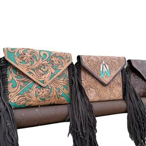 Elegante Bolso Ejecutivo de Mujer Hecho a Mano con Cuero Occidental y Estampados Bohemios de Animales para Uso Diario y Viajes, Hecho en India - Product Image 2
