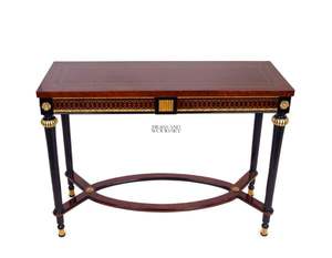 Mesa Consola Rectangular de Lujo Hecha a Mano con Detalles Decorativos de Latón y Marco de Soporte Curvo - Product Image 1