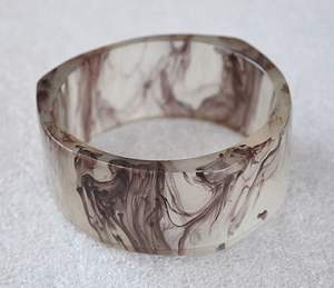 Servilletero de resina hecho a mano con diseño floral artístico perfecto para mesa de comedor de estilo rústico de granja - Product Image 4