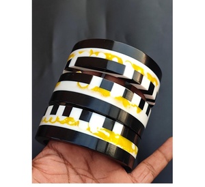 Pulsera de cuentas de resina con perla y Diamante Patrón de estrella clásico para regalos de aniversario Pulseras con dijes - Product Image 1