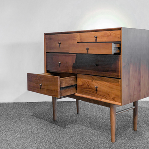 Commode haute commode en bois de teck massif moderne du milieu du siècle abordable - Product Image 3